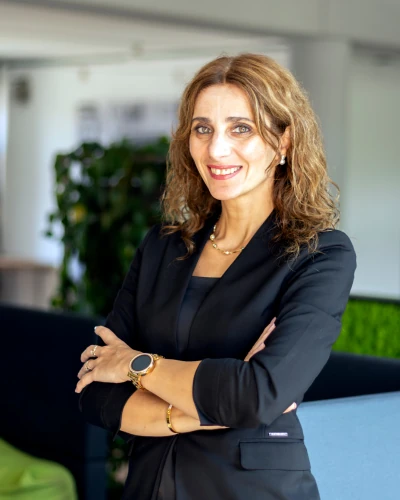 Asya Avakyan, Assistenz der Geschäftsführung