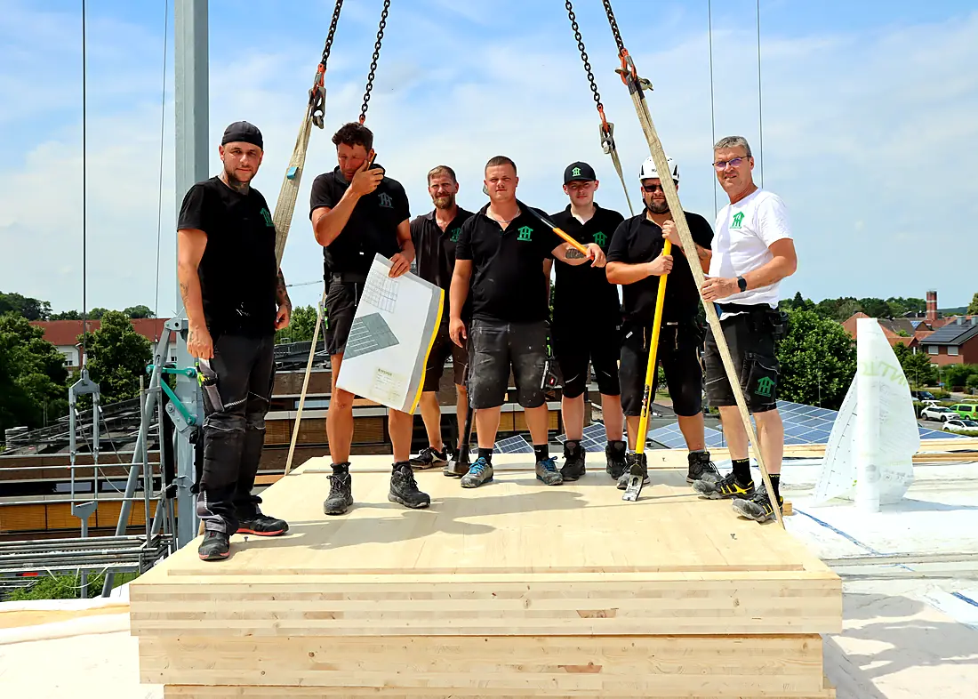 Das Team von Hilgert Holzbau auf der Baustelle