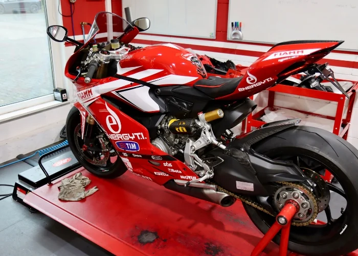Einblicke in die Werkstatt von Niederrhein Moto in Geldern