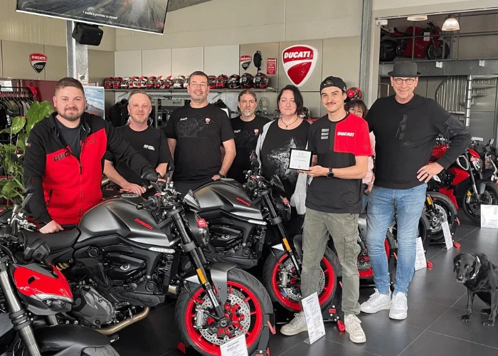Das Team von Niederrhein Moto in Geldern