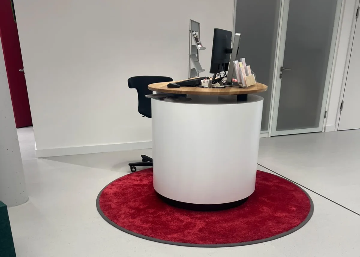 Empfang im Showroom von Wohnidee Stolz